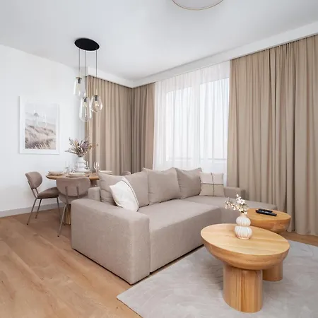Stylish Beige With One Bedroom And Parking In By Renters