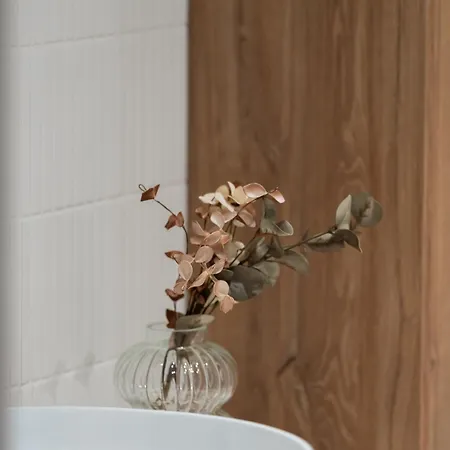 Stylish Beige With One Bedroom And Parking In By Renters Apartment Poznan