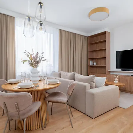 Stylish Beige With One Bedroom And Parking In By Renters * Poznan