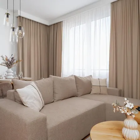 Apartment Stylish Beige With One Bedroom And Parking In By Renters *